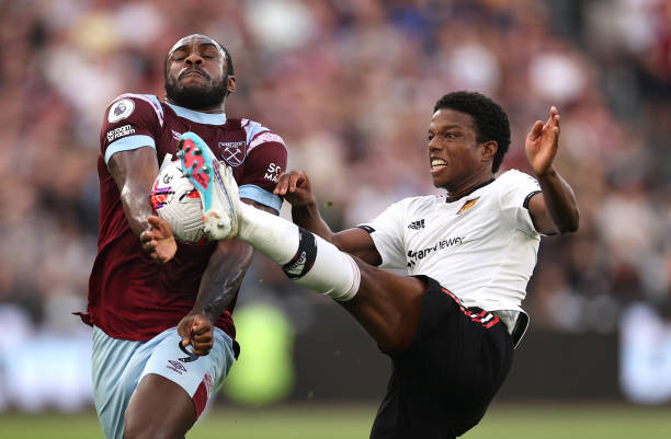 球员纳入主 球员纳入主